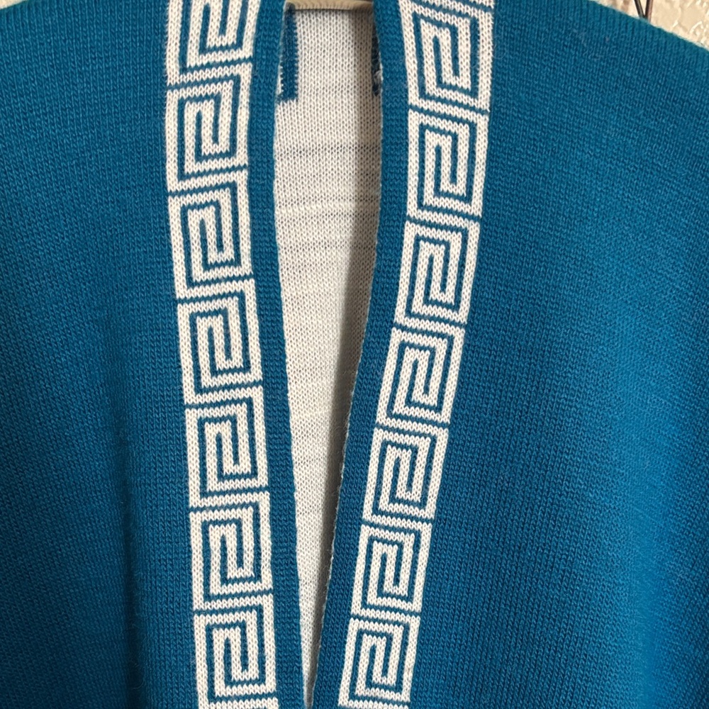 Teal and White Patterned overlay - Picture 3 of 9